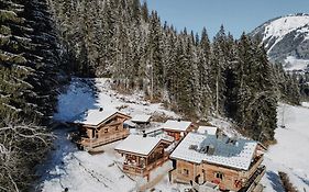 Savoya Lodges